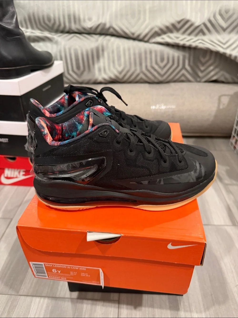 Nike LeBron IX Liw Black Low-Top Sneakers with Multicolor Liner and Gum Sole